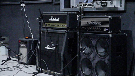 Mic'd amps in the Metech Recording Studio