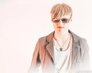 Photoshoot at Metech Multimedia - part of a recording and promo package